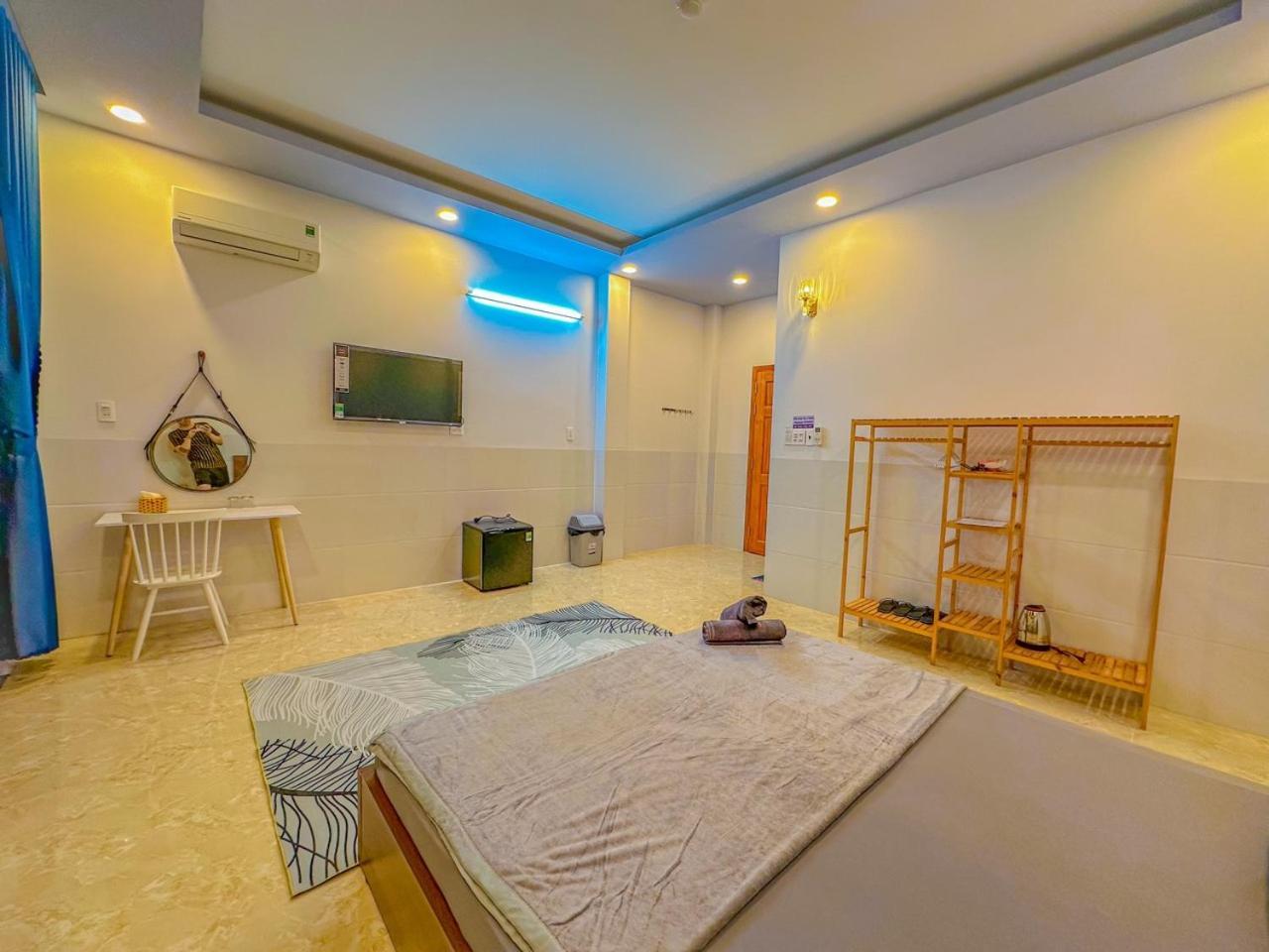 Nhan Tay 2 Hotel Can Tho Esterno foto