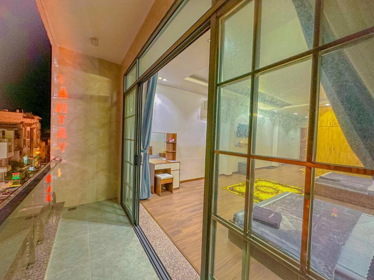 Nhan Tay 2 Hotel Can Tho Esterno foto
